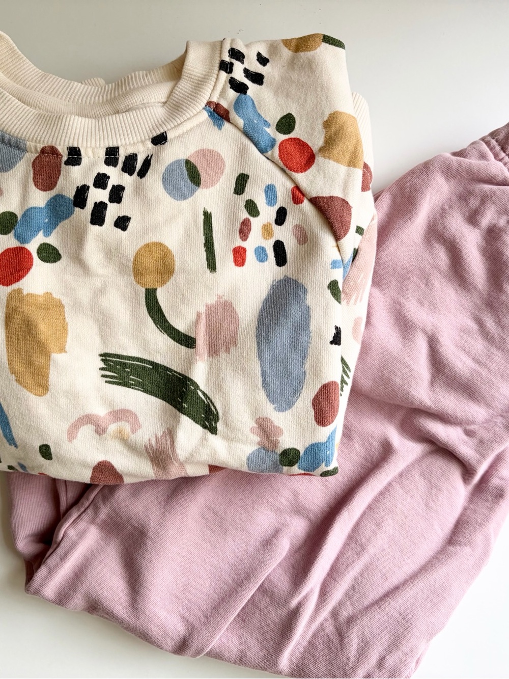 Hanna Andersson Kids Two-Piece Multi Color Sweatsuit
